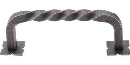 Square Twist D Pull